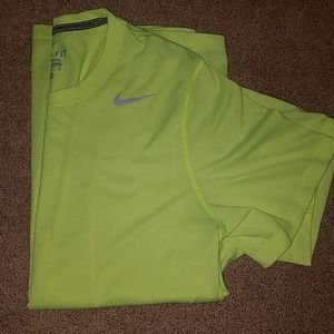 NIKE DRI-FIT TSHIRT